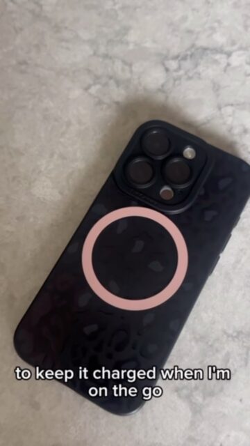 ✔️ Charges all 4 at once off ONE cable
✔️ Portable charger is always full when you grab it
✔️ Snaps onto your phone magnetically, no extra cords to carry
✔️ Folds up small for travel
✔️ Doubles as a bedside clock with StandBy mode

Carpool, sidelines, the airport, that 3pm “why is my phone dying” moment… covered 🙌

Comes in pink, black, and silver (I went with pink! 💕)

🛒 Comment AURA and I’ll send you the link!

#portablecharger #chargingstation #magsafe #techgadgets #amazonfinds