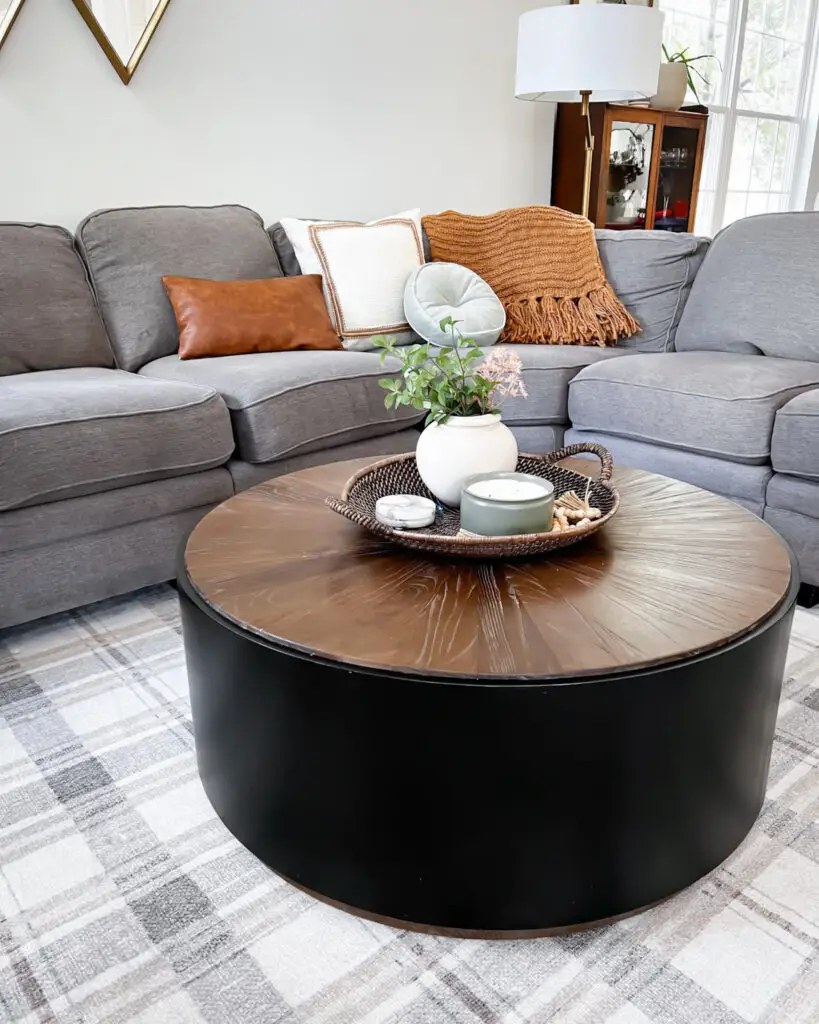 neutral spring home decor